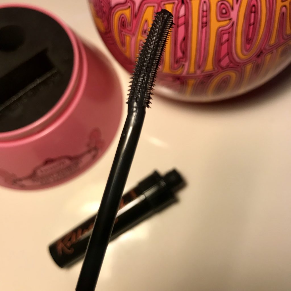 7 Key Techniques The Professionals Use For Mavebeauty Vibely Mascara